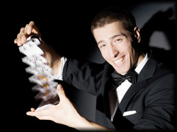 The reigning German champion of magicians amazes with the boldest illusions