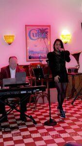 Piano Lounge & Party Duo live auf einem Event – stilvolle Livemusik mit Gesang und Klavier, elegante Atmosphäre mit Jazz- und Popklassikern