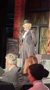 Marlene Dietrich singer for events in the Classic Remise Berlin