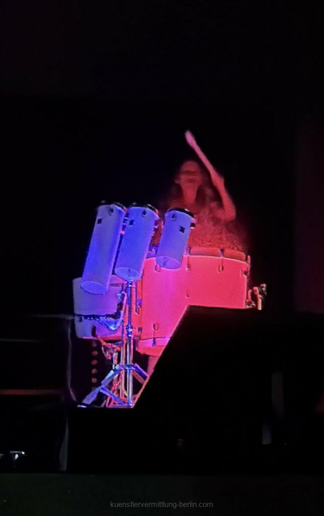 LED drums and waterdrumming show as an impressive event kick-off in the Stadthalle Rostock for over 200 guests