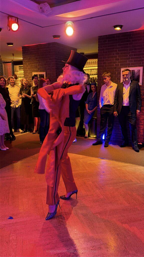 Burlesque Entertainment für Ihr Event Stilvoll und elegant
