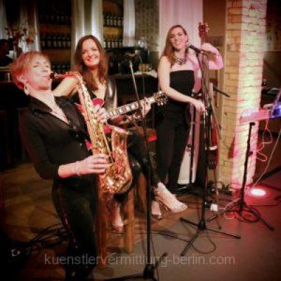 Jaz-Damentrio-ladies-trio-3-klein-p6kv86gggd4nc2cdb3ox3l2cvjbdcjcq1po7la7q9k