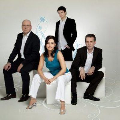 Jazz-Trio-Bossa-Nova-buchen-scaled-p7hpnh4d9ojqzeyy71ti9vjkymj428kh69n86b9dbs