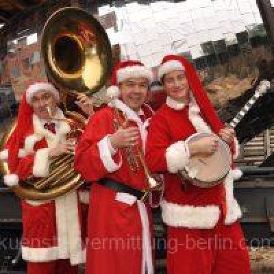 Jazz-Weihnachtsmaenner-p5luf4alrw4yokbr4io8l9zh1g04lwpt2xhc72jqa8