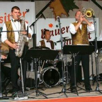 Jazzquintett-buchen-p7ftnal8vx67xz39ut6m1nzhq1azydghww7u1l7bg8