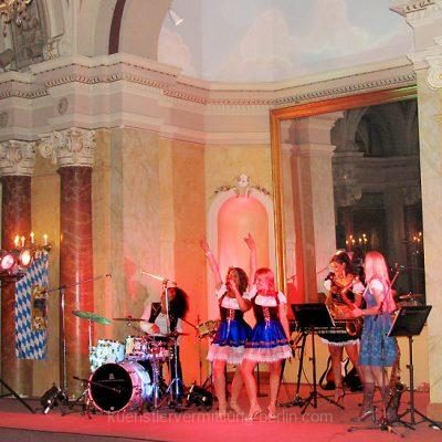 Oktoberfesthits-p6a6s31walvf620g5k3ry5wa67lbracnred9nljezk