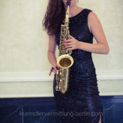 Pailettenkleid-lang-scaled-e1622636032889-p82nhb20ma6zjbr8bizo3qlp47m37fvmy29jotq660