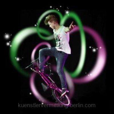 Sport-Rad-Akrobatik-p6qcgdw520ryhgwb37eumvf3ljauskoiwh0l02o1bs