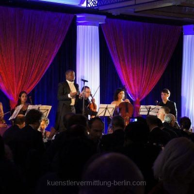 Tenorsaenger-Berlin-Gospel-scaled-p6mnktgpmn8181ge6e8ji2gke93wx1gprt0k3dsexs