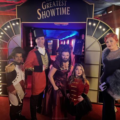 Greatest Showman Opening mit 60 Künstlern – Tanz, Akrobatik und Schauspiel im TIPI Berlin für exklusives Kundenevent