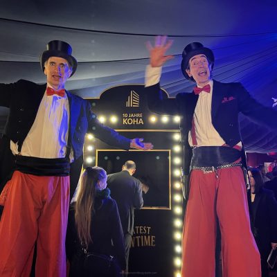 Greatest Showman Opening mit 60 Künstlern – Tanz, Akrobatik und Schauspiel im TIPI Berlin für exklusives Kundenevent